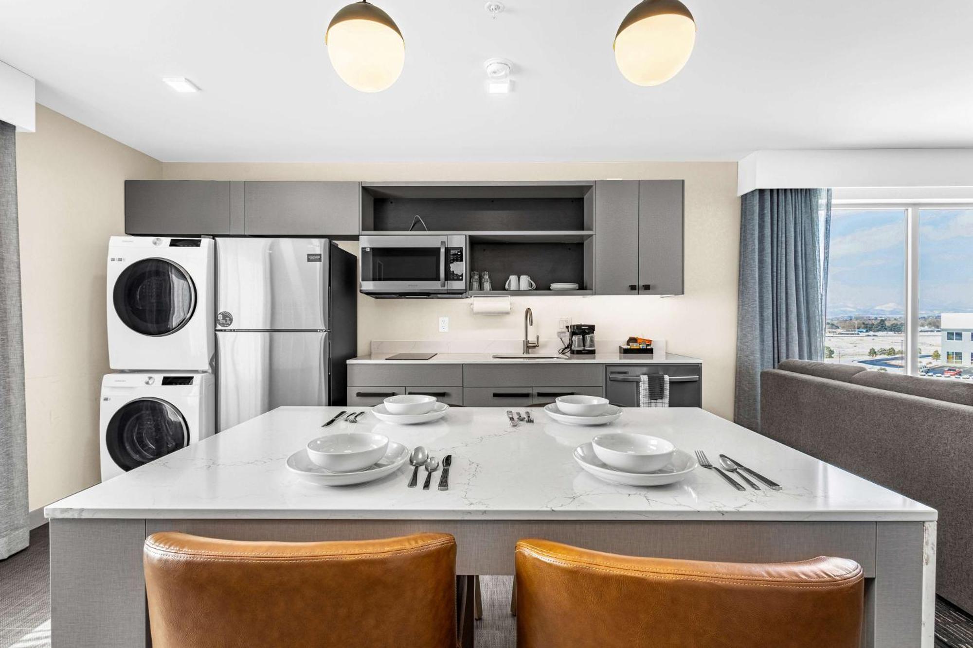 Homewood Suites By Hilton Colorado Springs Airport ภายนอก รูปภาพ