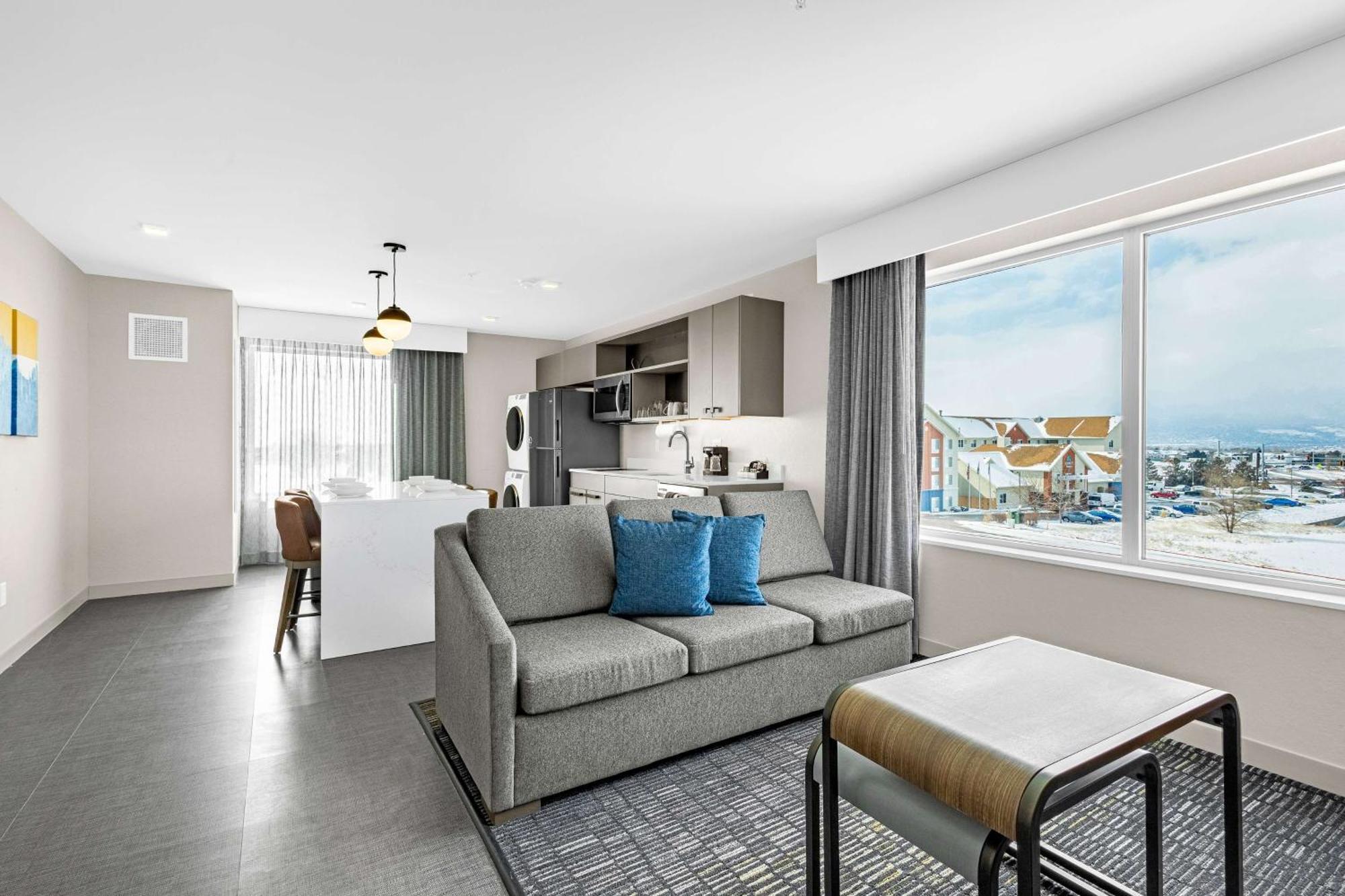 Homewood Suites By Hilton Colorado Springs Airport ภายนอก รูปภาพ