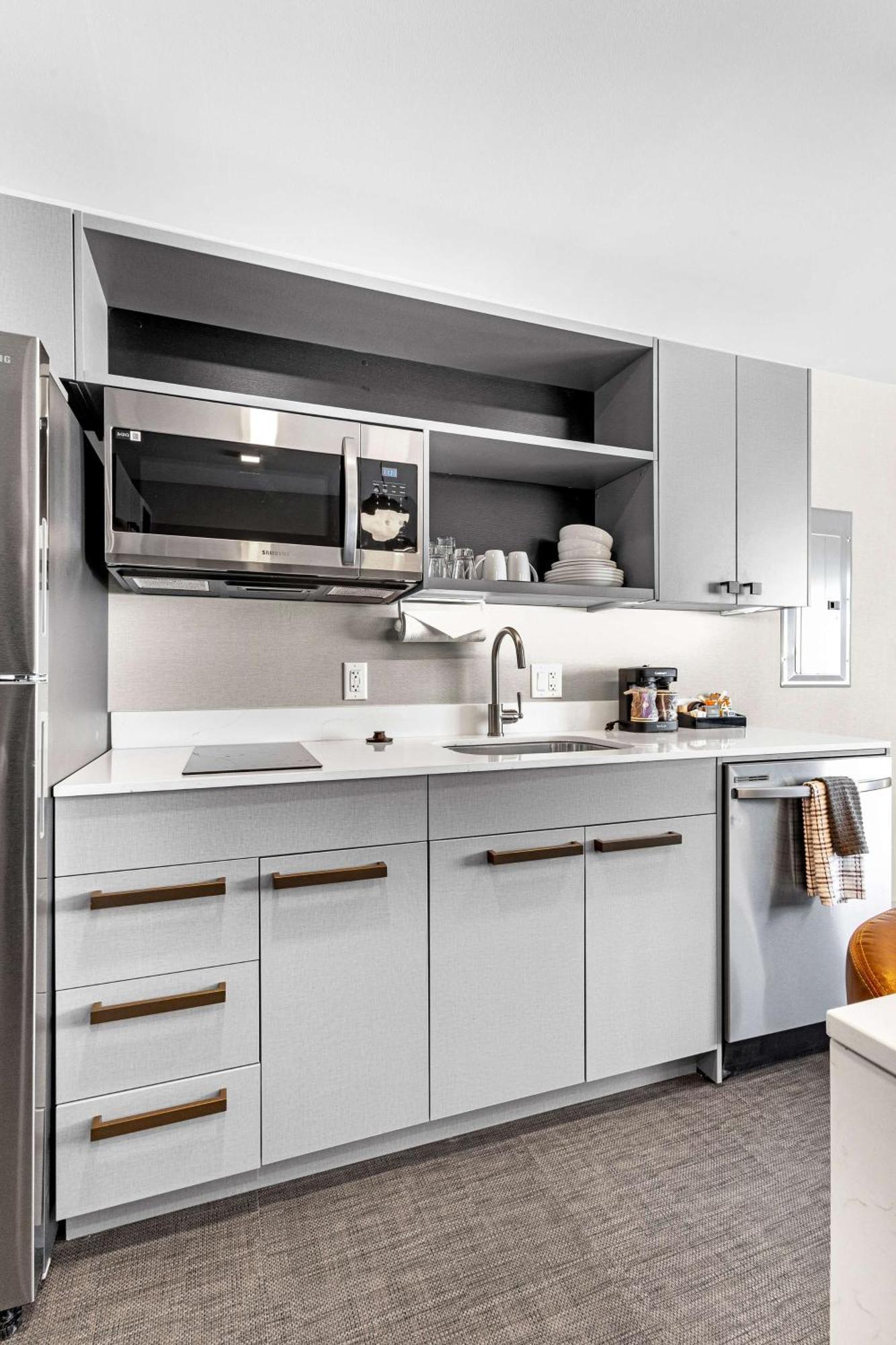 Homewood Suites By Hilton Colorado Springs Airport ภายนอก รูปภาพ
