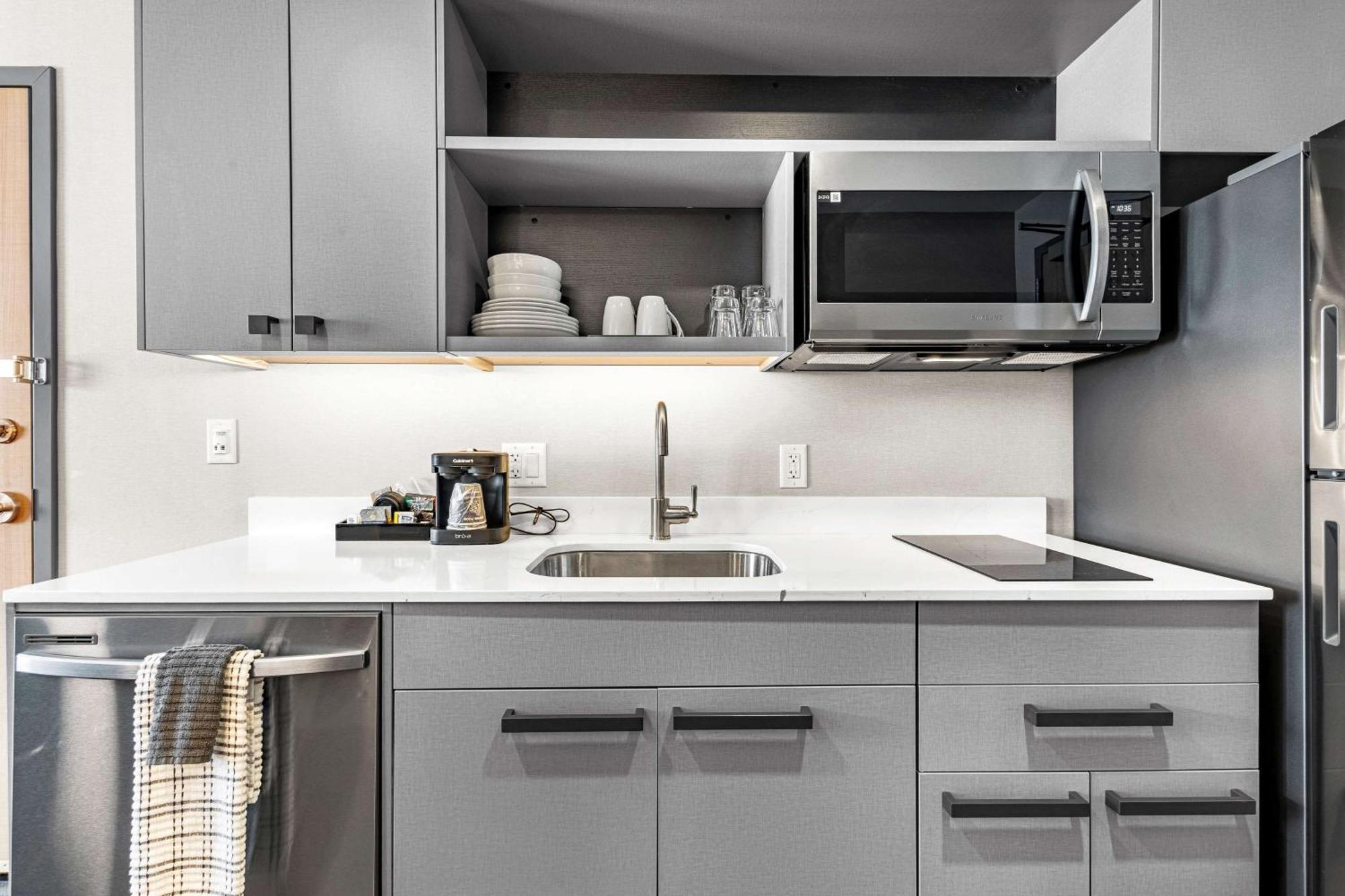 Homewood Suites By Hilton Colorado Springs Airport ภายนอก รูปภาพ
